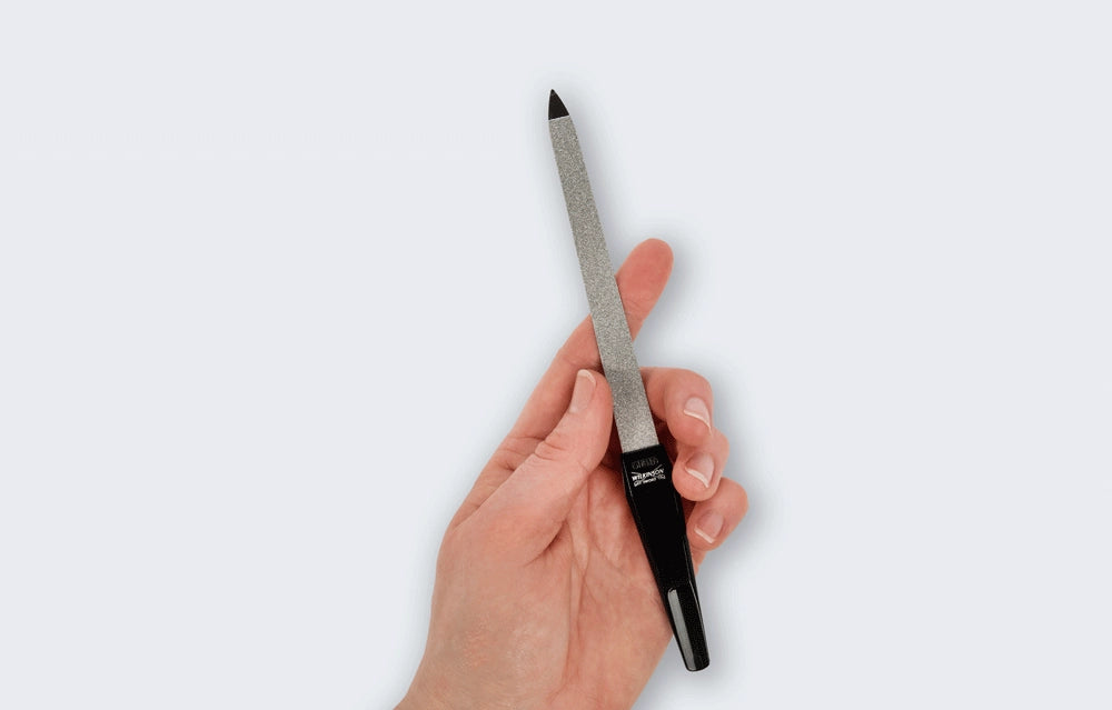 How to Look After Your Nails to Keep them Strong & Clean