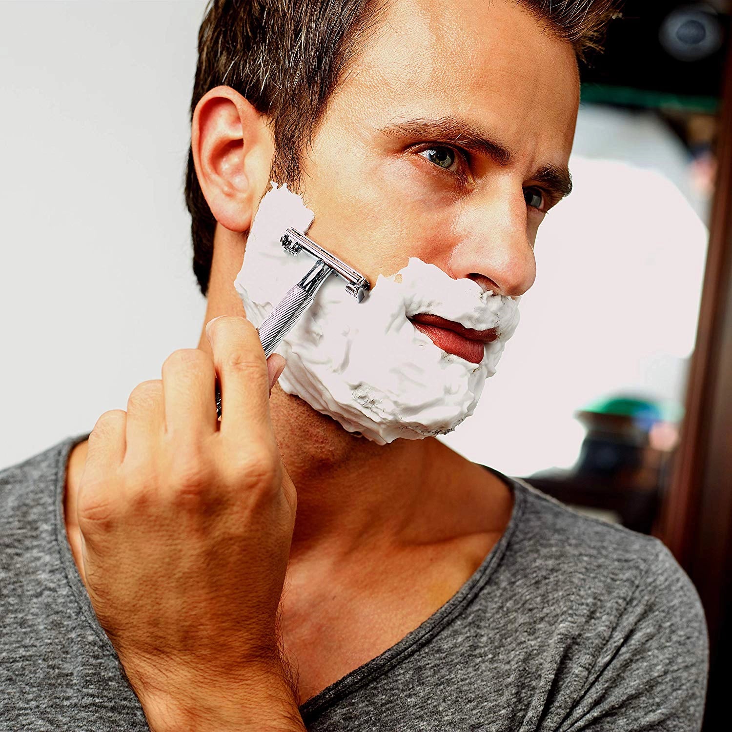 Electric Shaver vs Razor: Which Is Better For Facial Hair?