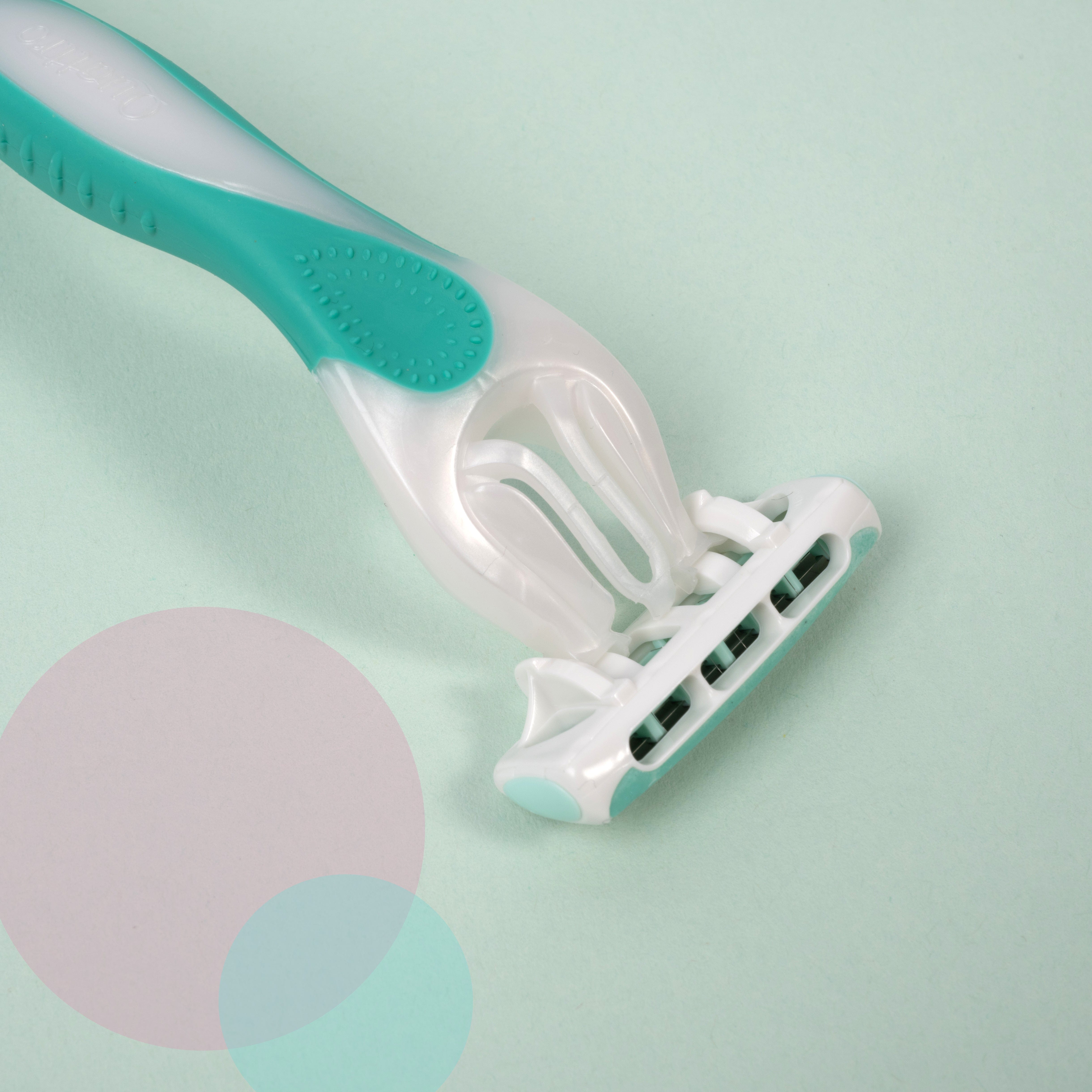 Quattro Smooth Sensitive Razor